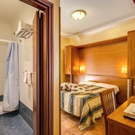 Hotel Maryelen 2 3*